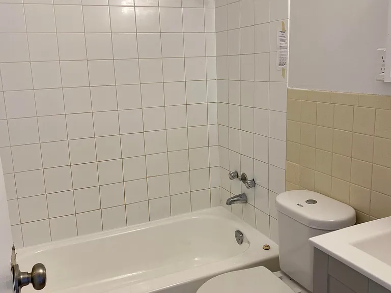 441 Elmwood Ave — Photo 7