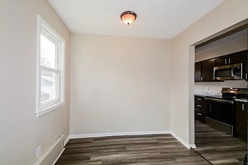 3rd image of 320 Rush Ave NW