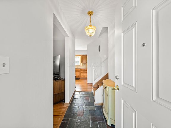 5th image of 1478 Striebel Rd