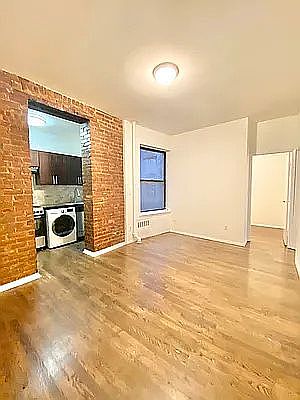 1st image of 1229 1st Ave APT 10