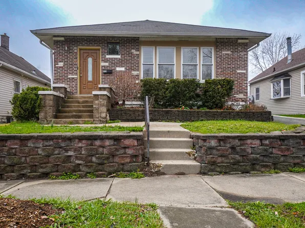 913 Oakland Ave, Joliet, IL 60435