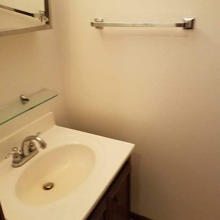 1st image of 1607 W Dupont Ave APT 10