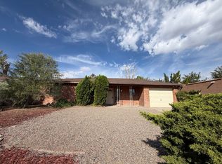 9937 Clearwater St NW, Albuquerque, NM 87114