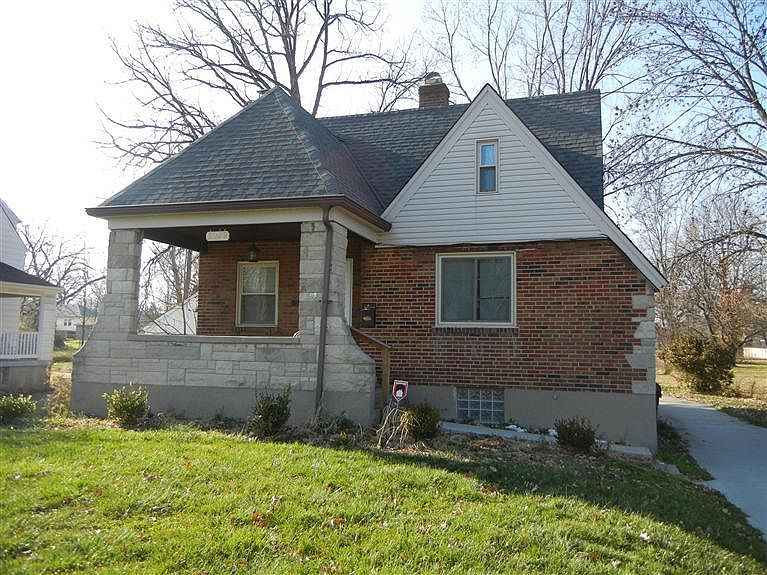 1st image of 6929 Clovernook Ave
