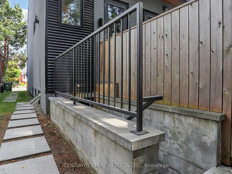 84 Wiley Ave #LOWER LEVEL — Photo 17