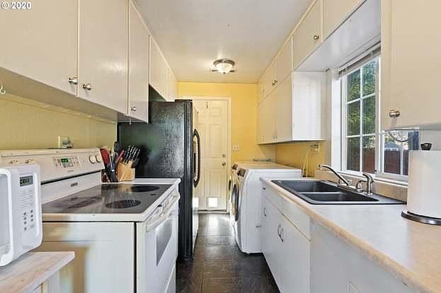 2nd image of 1519 Holly Vista Dr
