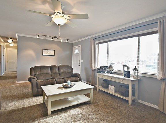5th image of 2357 E Singingwood Dr