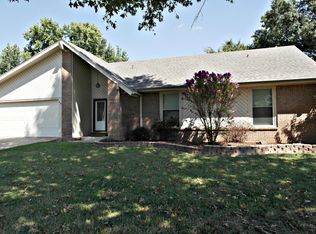 8201 Yorktown Rd, Fort Smith, AR 72903