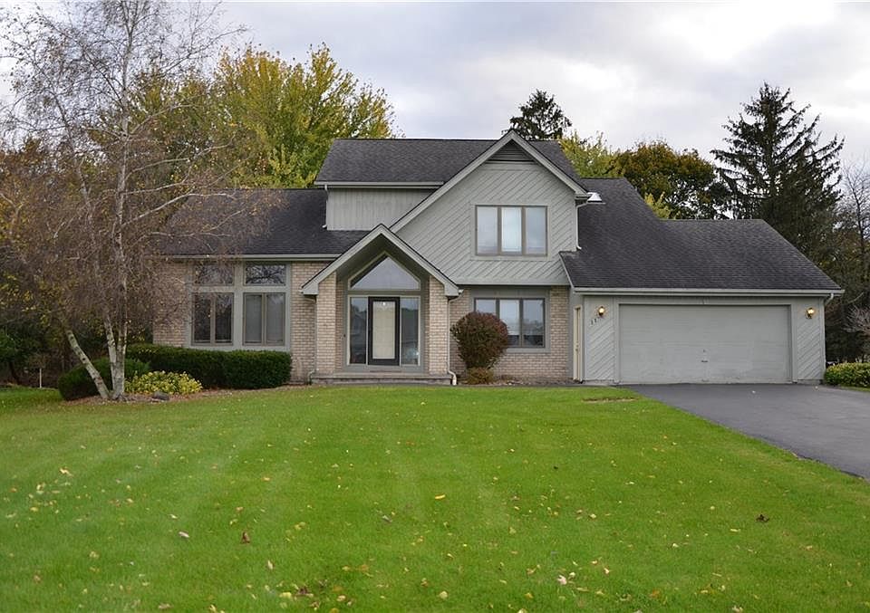 1st image of 11 Corral Dr