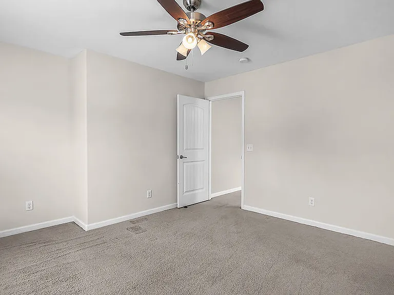 149 Tahoe Dr — Photo 44