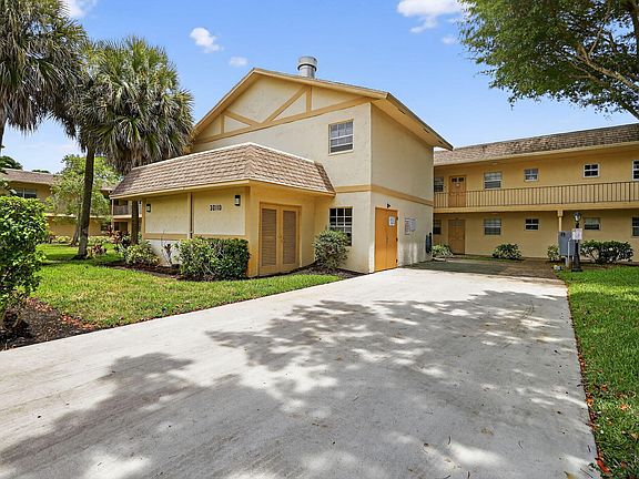 3rd image of 3011 W Linton Boulevard #203d