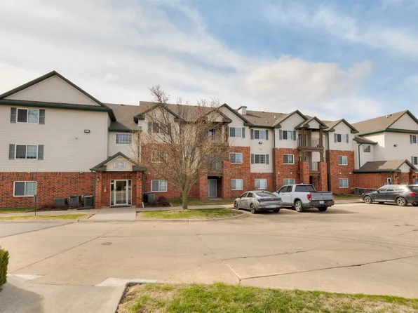 105 NW 8th St Unit 107, Grimes, IA 50111