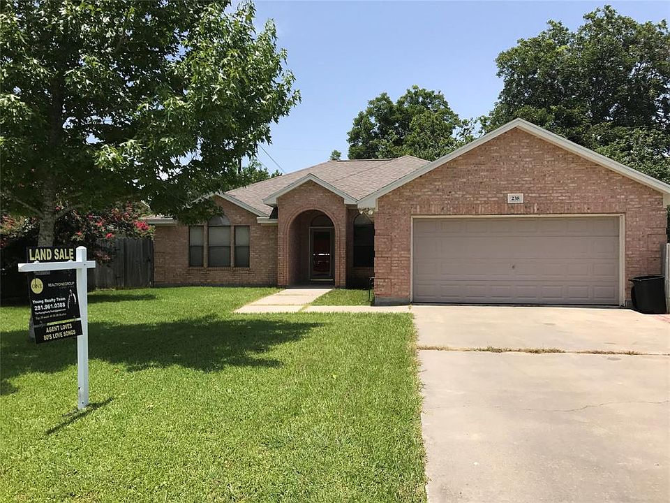 1st image of 238 Maple Dr