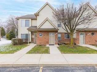 41041 Rose Ln, Clinton Township, MI 48036