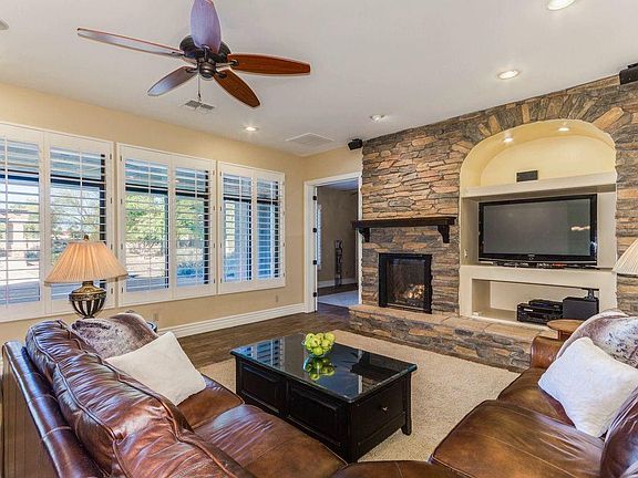2nd image of 4220 E Aire Libre Ave