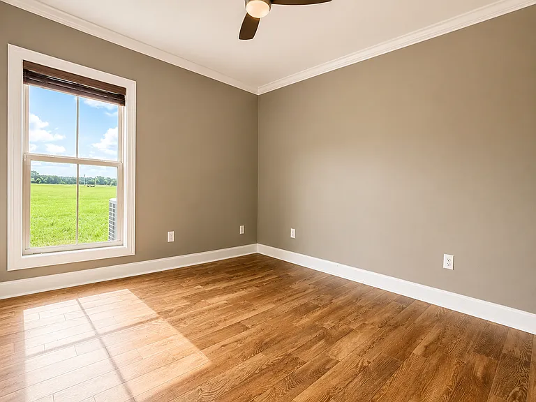 204 Lauren Grace Cir — Photo 9
