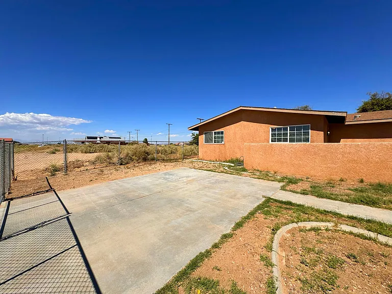 21018 Victor Way #21018 — Photo 9