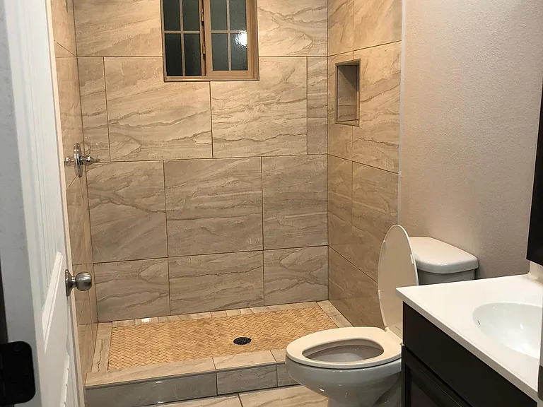 215 Burge Dr #B — Photo 7
