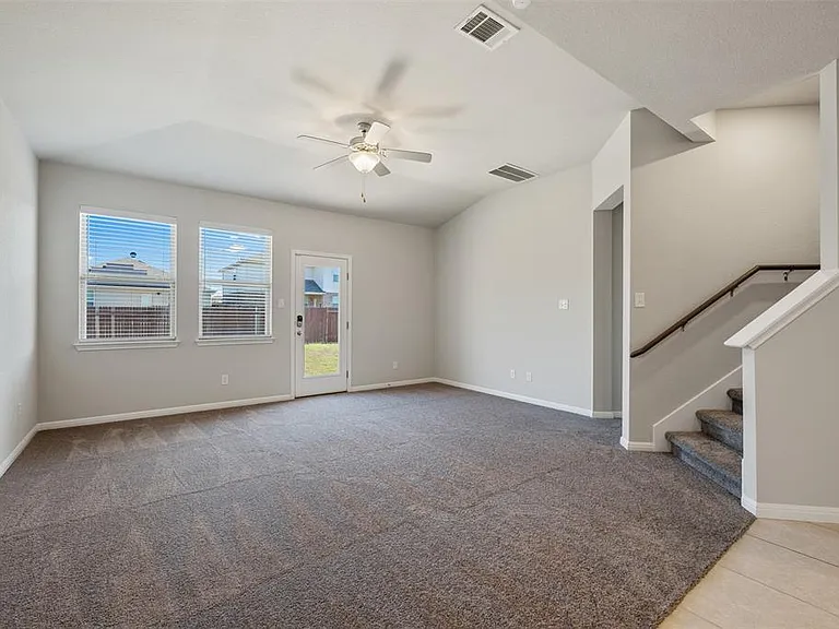 13724 Fallsprings Way — Photo 10