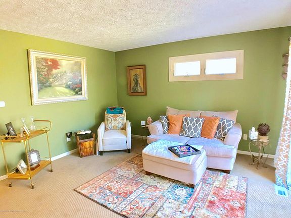 4th image of 2476 Burcham Dr