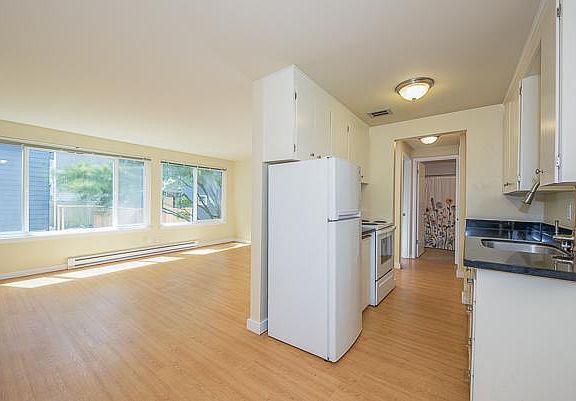 2nd image of 1718 14th Ave APT 203