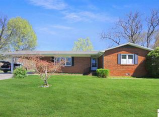 166 Meadow Green Cir, Murray, KY 42071