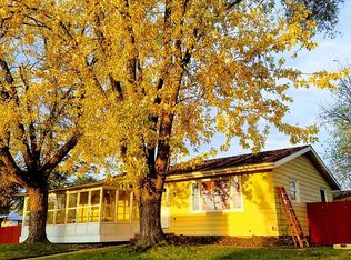 954 West Ave, Onalaska, WI 54650