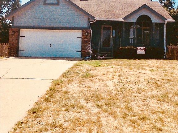 3rd image of 5705 W 158th Ter