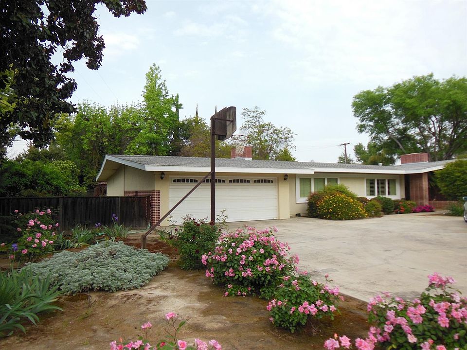 2nd image of 1838 S Bundy Dr