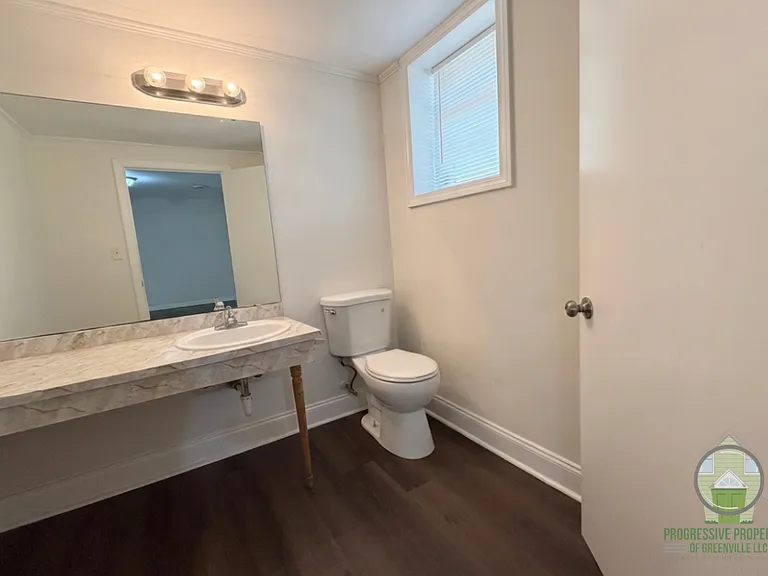 203 Daisy Dr — Photo 11
