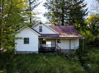 1497 Center Rd, Hinckley, OH 44233