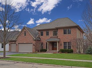 59 Beech Dr, Lake Zurich, IL