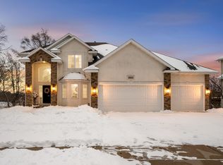 3055 Knollridge Dr NW, Prior Lake, MN 55372