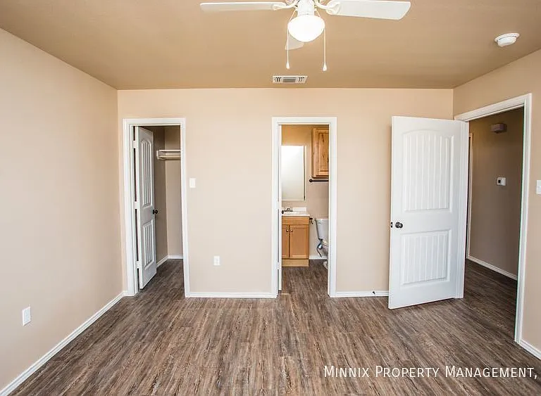 2602 N Avenue P — Photo 23
