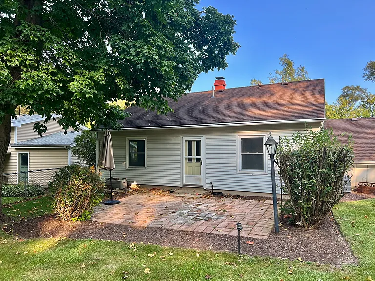 48 S Seebert St — Photo 10