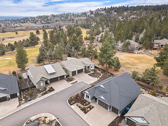 3rd image of 3031 NW Hidden Ridge Dr