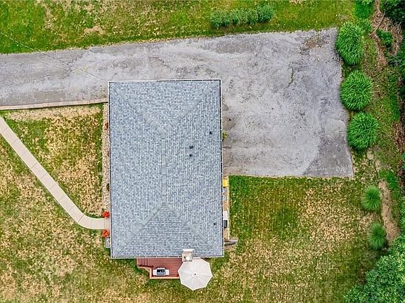 2nd image of 105 Valleyvale Dr