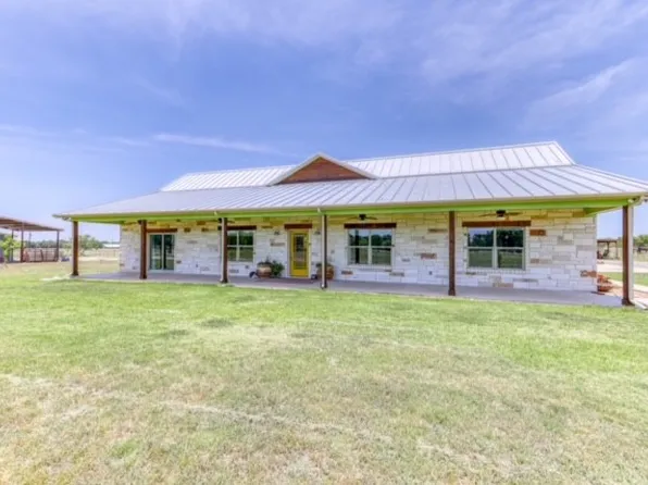 1010 Rambling Oaks Ln, Weatherford, TX 76088