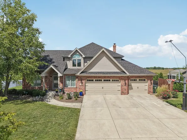 1179 Yamma Rdg, New Lenox, IL 60451