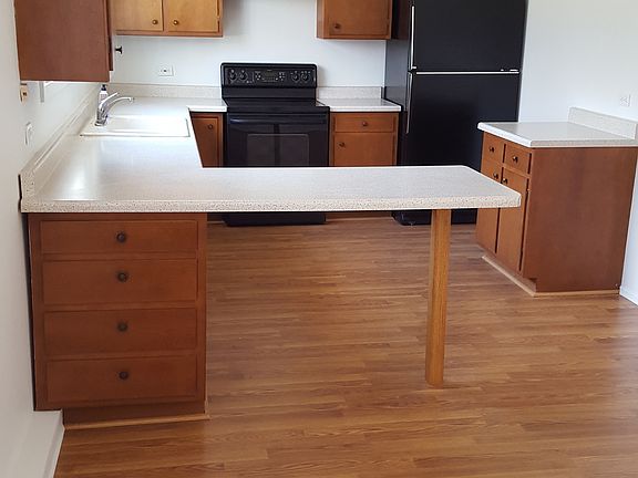 2nd image of 5707 Linden Ave