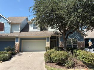 2824 Seaside Dr, Seabrook, TX 77586