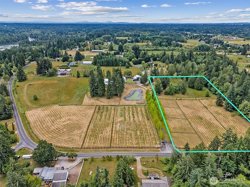 2nd image of 3831 56th Avenue NE