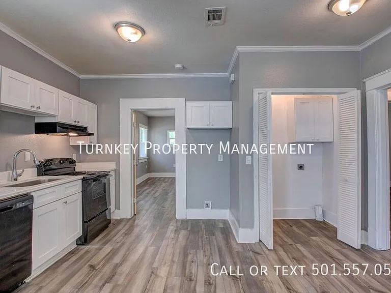 1822 Booker St — Photo 2