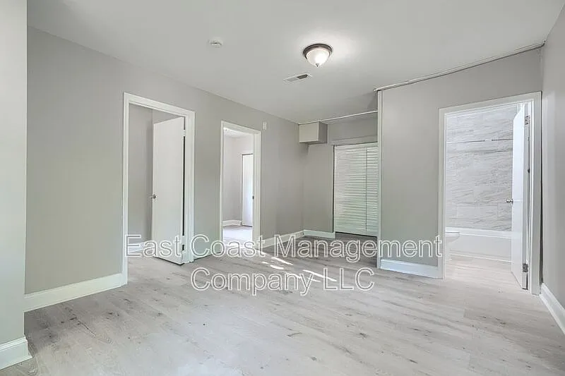 Building Photo - 332 S Franklintown Rd #2