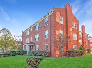 136 Ridge Ave APT 1N, Evanston, IL 60202