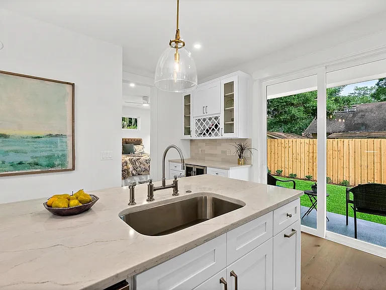 27 Fullerwood Dr — Photo 17