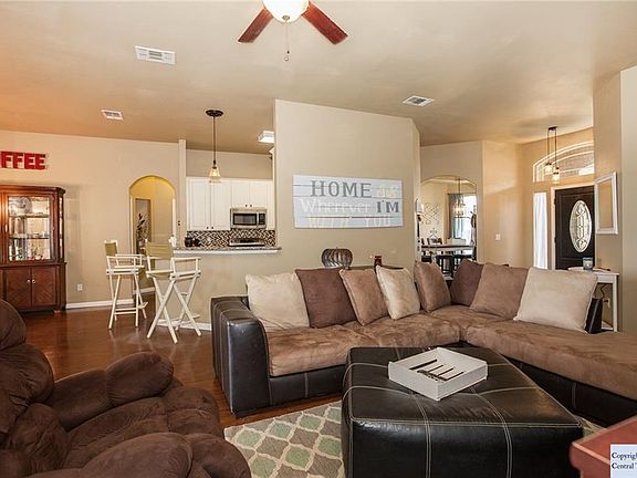 5th image of 1236 Shiner Cir