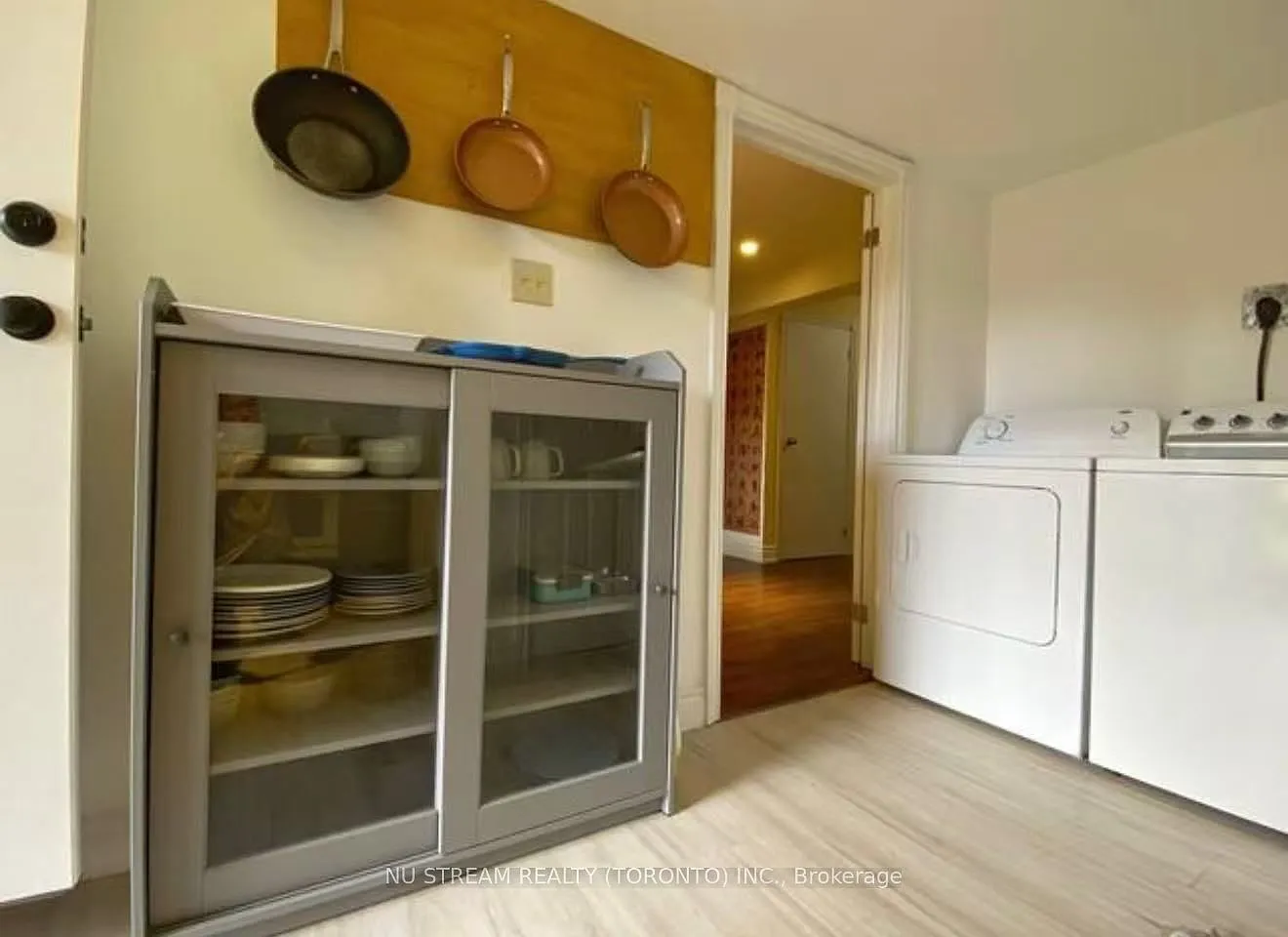 1 bed, $1,000 — Photo 4