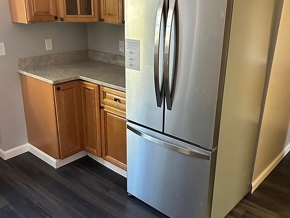 3rd image of 4 Crown St APT 1