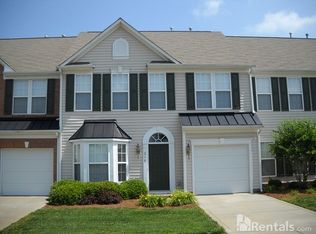218 Gold Leaf Cir, Lake Wylie, SC 29710